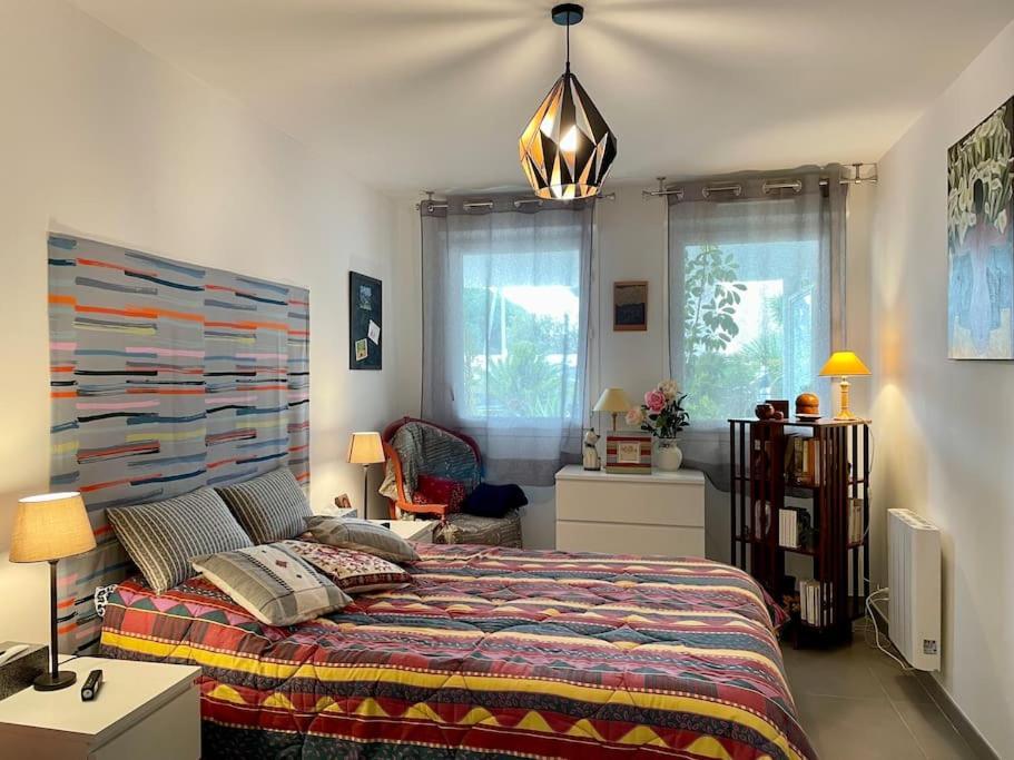 21 - Tres Agreable Rdc Avec Terrasse Et Parking Apartman Bandol Kültér fotó