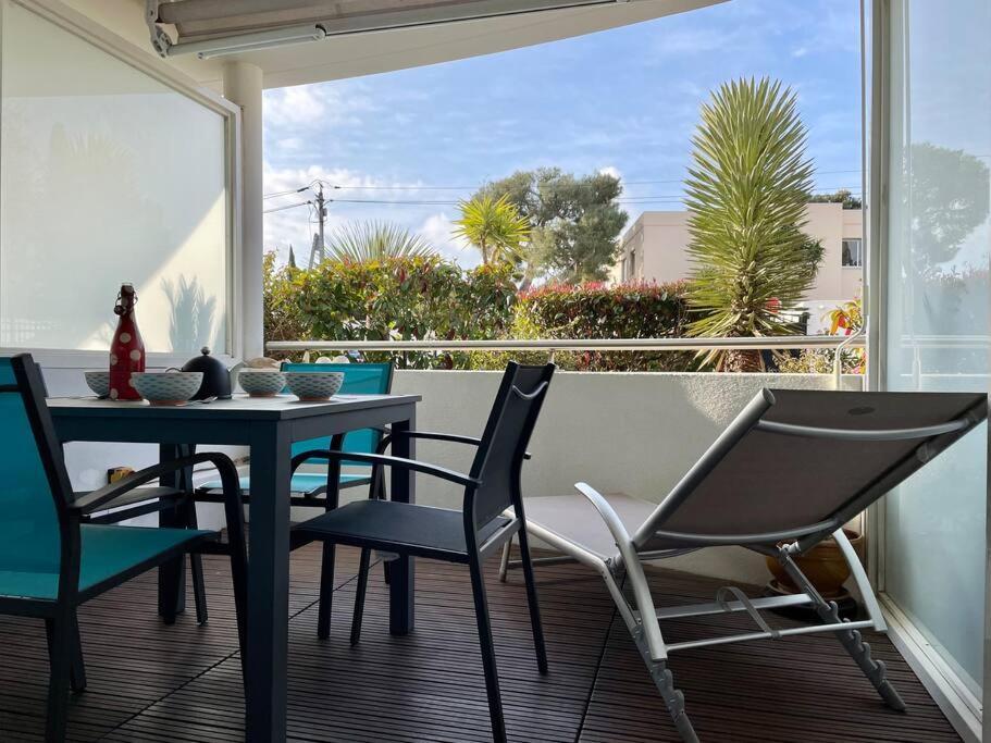 21 - Tres Agreable Rdc Avec Terrasse Et Parking Apartman Bandol Kültér fotó